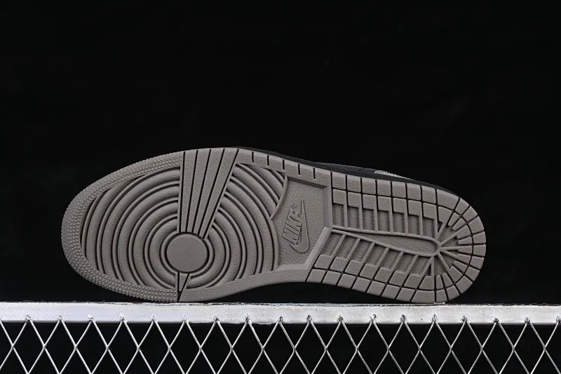 All Categories Air Jordan Jordan Series Basketball Shoes Air Jordan 1 Low Air Jordan 1 Low AJ1 Joe 1 Milk Tea Mocha Low State Cultural Casual Shoes IB7109-005